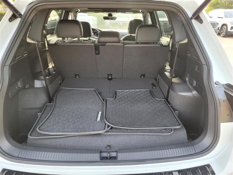 Volkswagen Tiguan SE R-Line Black 2024