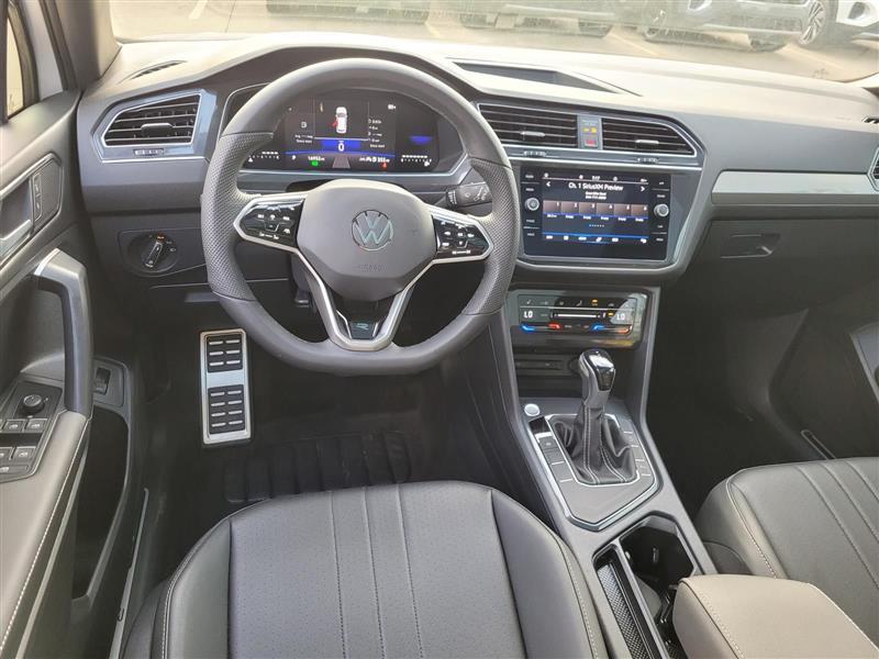 Volkswagen Tiguan SE R-Line Black 2024
