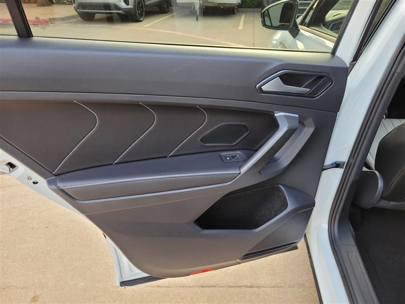 Volkswagen Tiguan SE R-Line Black 2024
