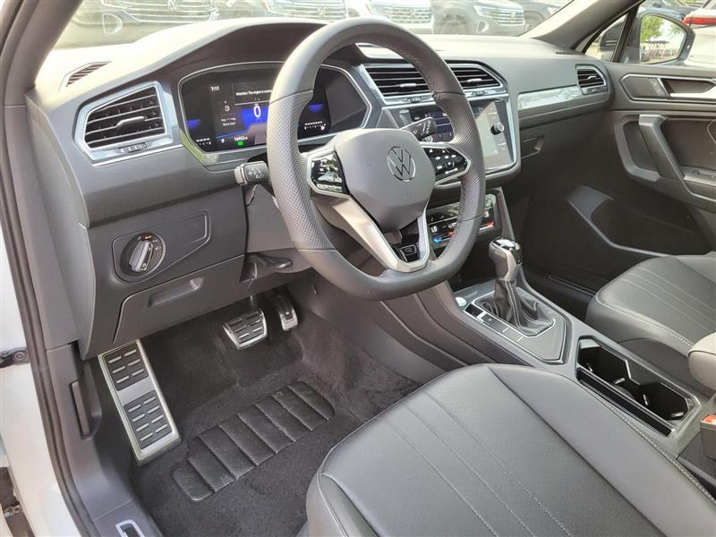 Volkswagen Tiguan SE R-Line Black 2024