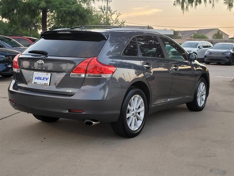 Toyota Venza FWD I4 2011