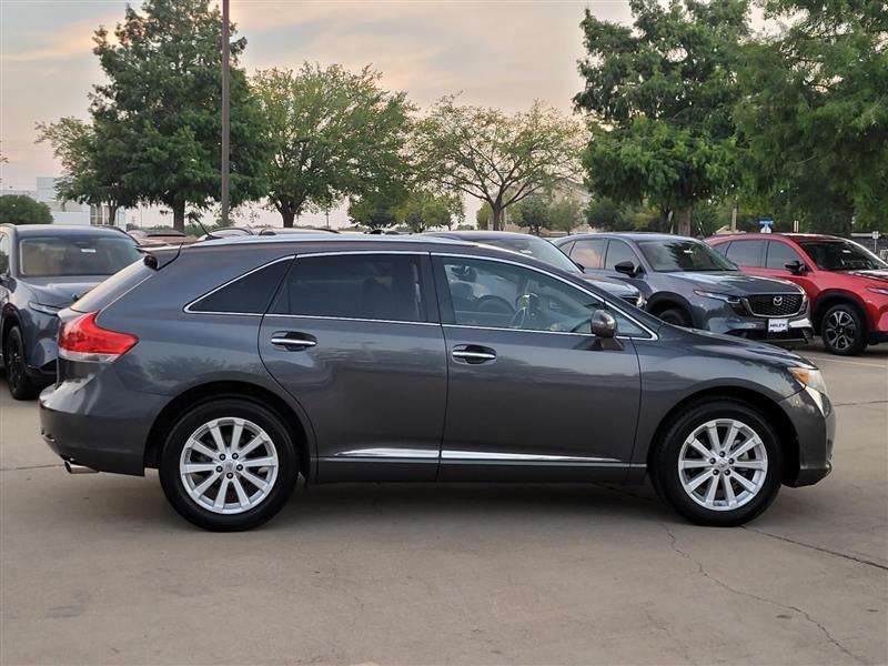 Toyota Venza FWD I4 2011