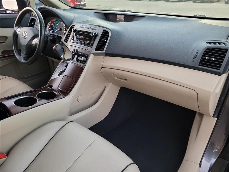 Toyota Venza FWD I4 2011