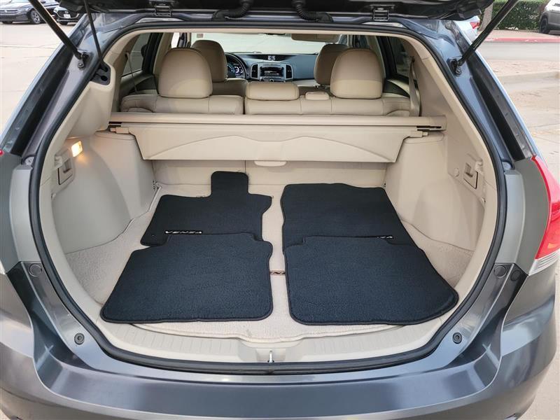 Toyota Venza FWD I4 2011