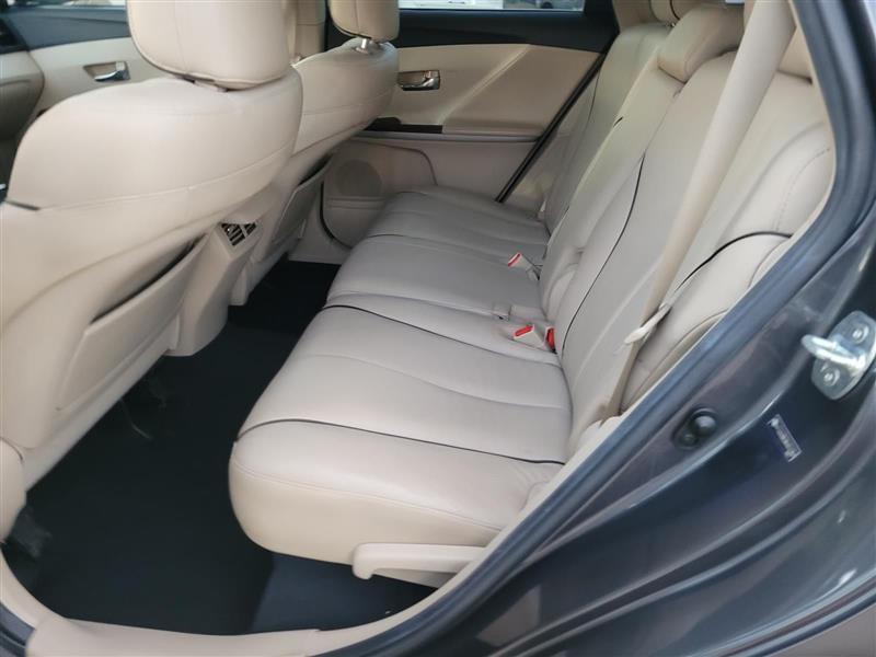 Toyota Venza FWD I4 2011