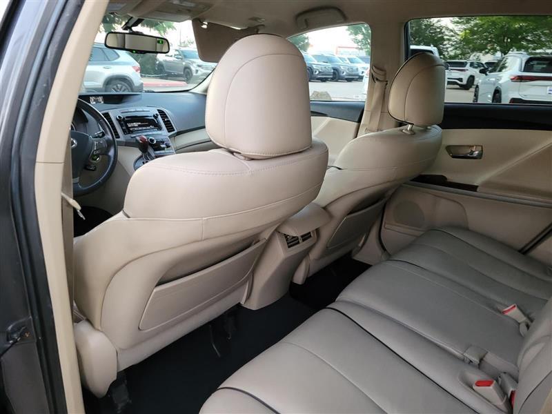 Toyota Venza FWD I4 2011