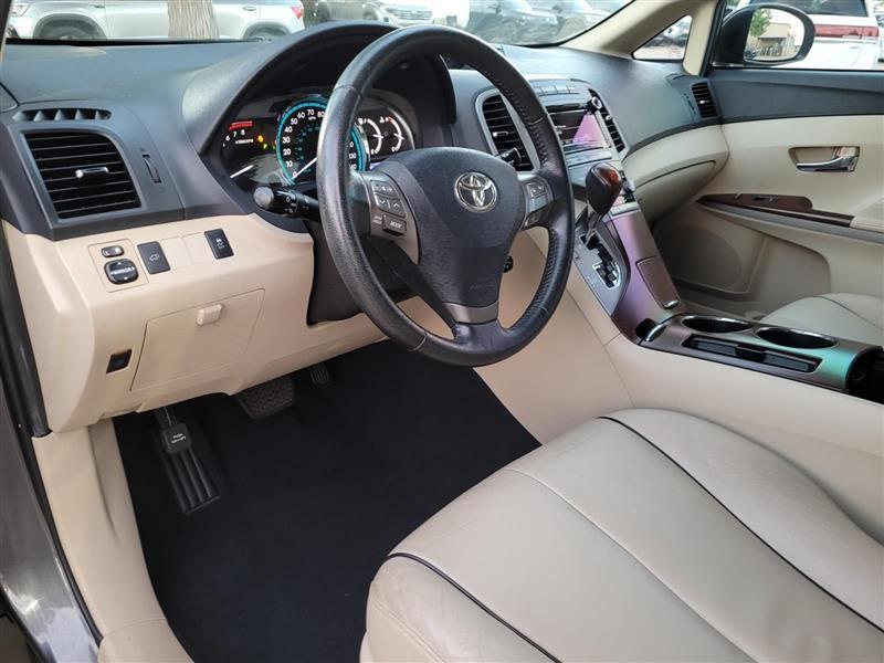 Toyota Venza FWD I4 2011