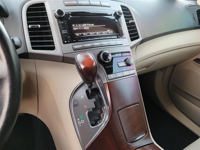 Toyota Venza FWD I4 2011