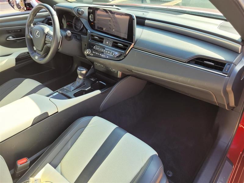 Lexus ES 350 F SPORT 2023