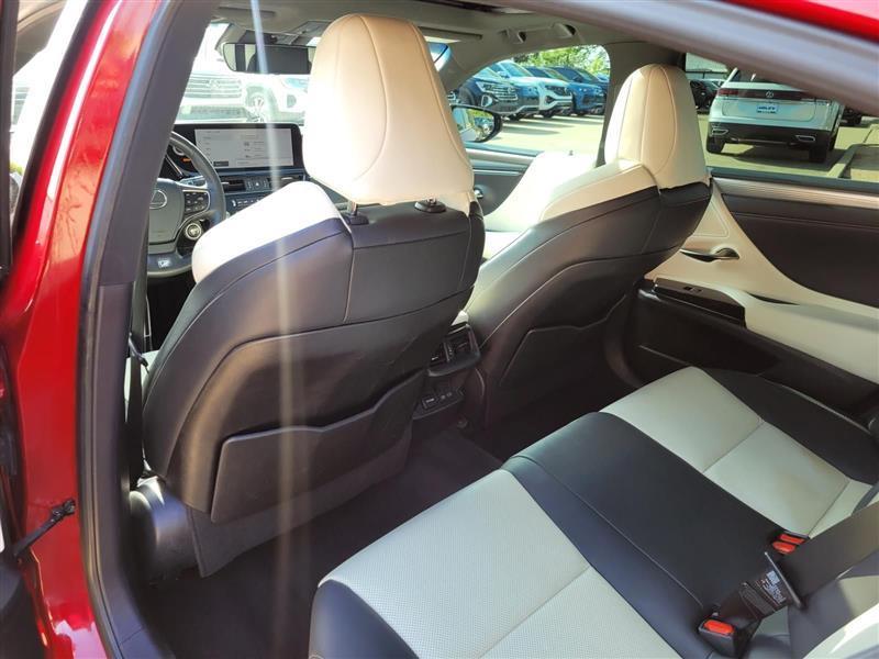 Lexus ES 350 F SPORT 2023