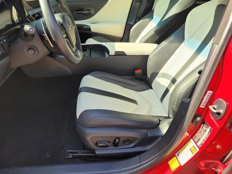 Lexus ES 350 F SPORT 2023