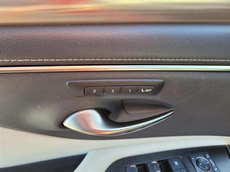 Lexus ES 350 F SPORT 2023