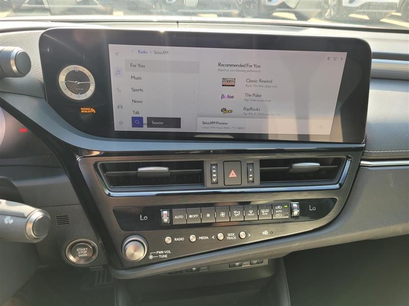 Lexus ES 350 F SPORT 2023