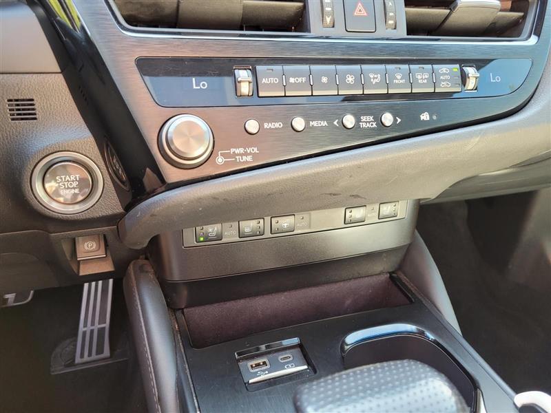 Lexus ES 350 F SPORT 2023