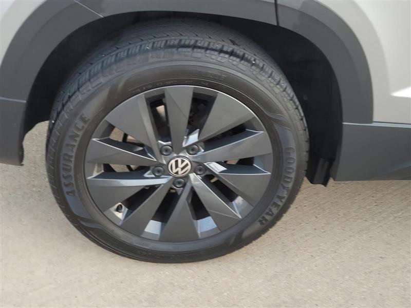 Volkswagen Taos S 2023