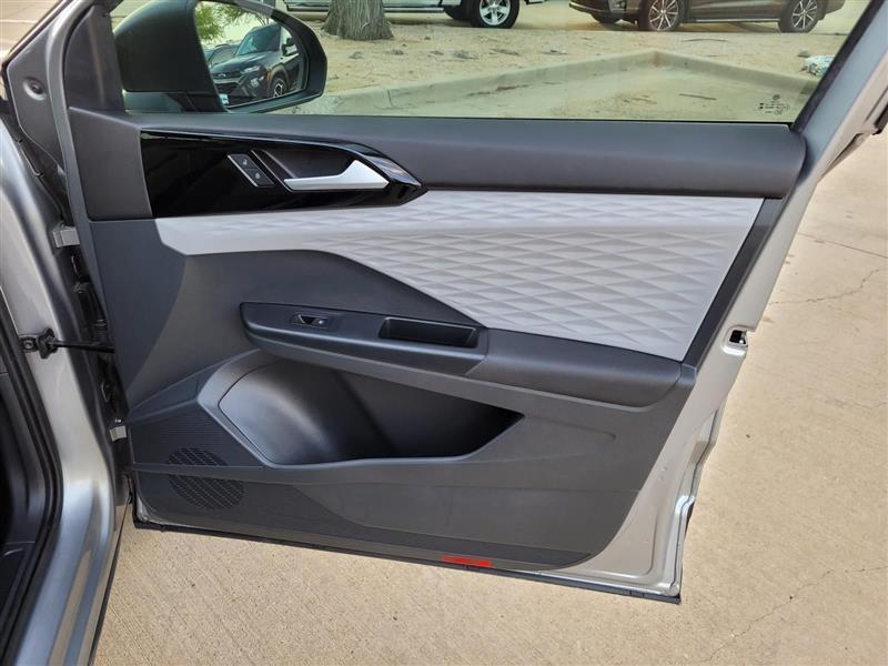 Volkswagen Taos S 2023