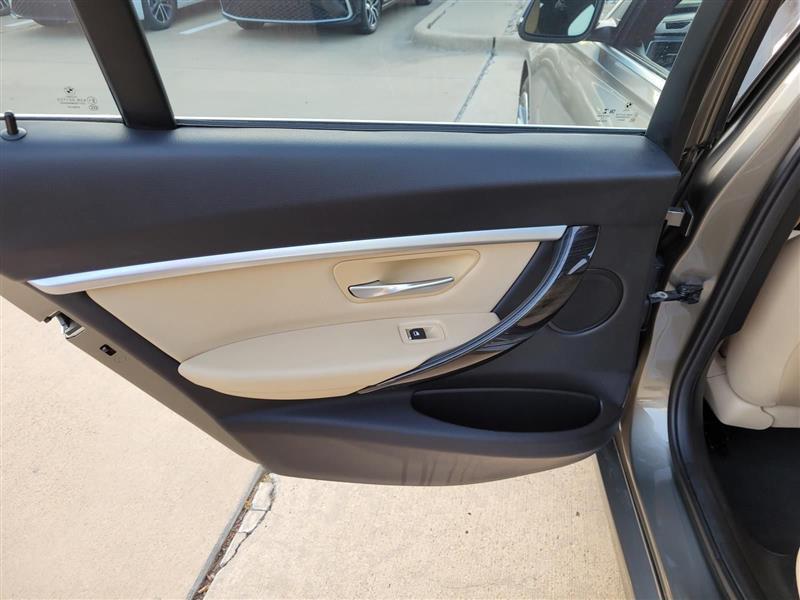 BMW 3-Series 330i SULEV Sedan 2018
