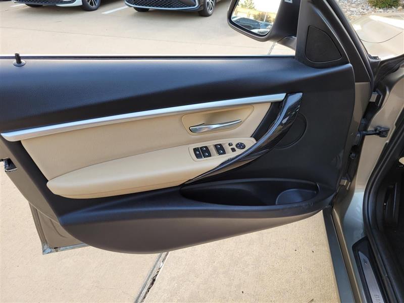 BMW 3-Series 330i SULEV Sedan 2018