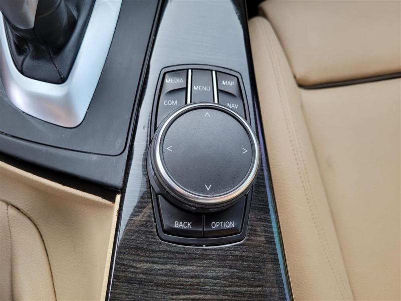 BMW 3-Series 330i SULEV Sedan 2018