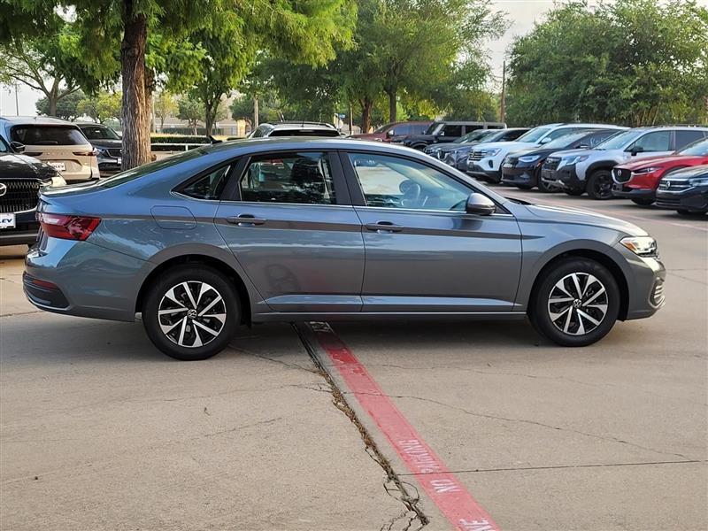 Volkswagen Jetta S 6M 2023