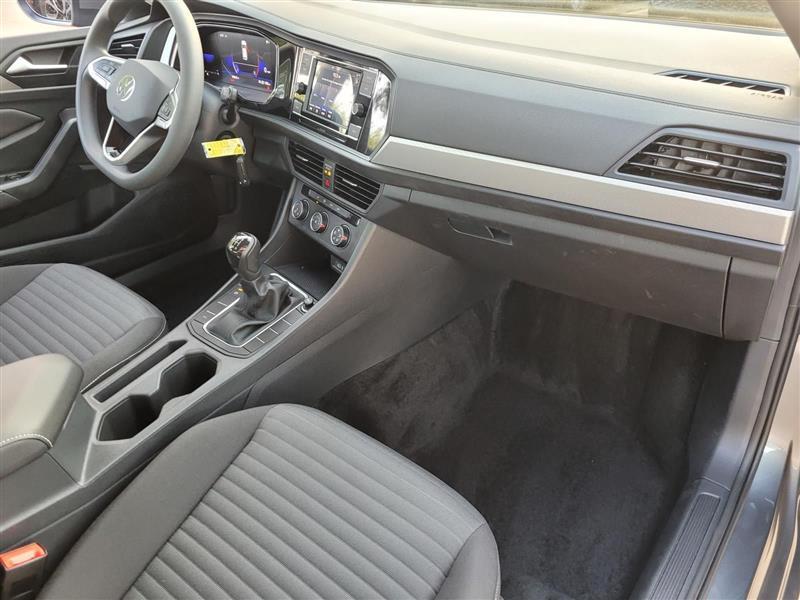 Volkswagen Jetta S 6M 2023