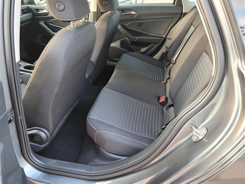 Volkswagen Jetta S 6M 2023