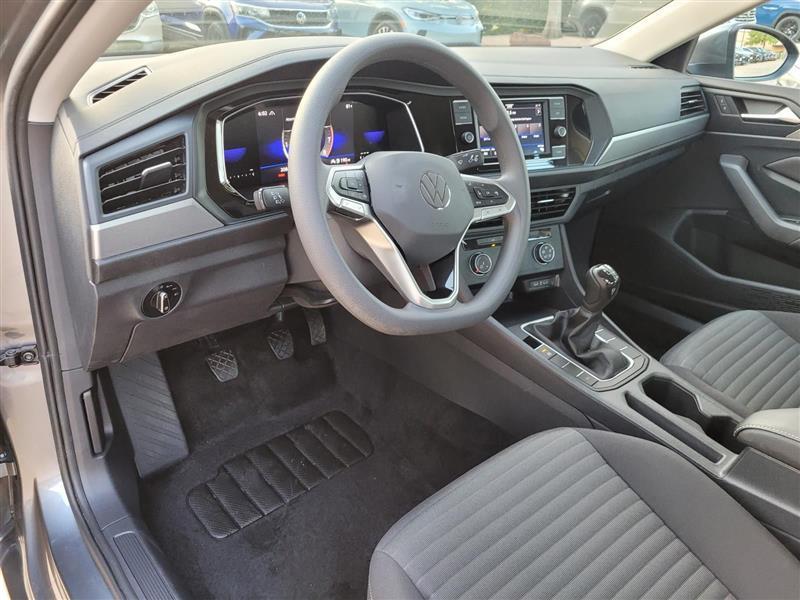 Volkswagen Jetta S 6M 2023
