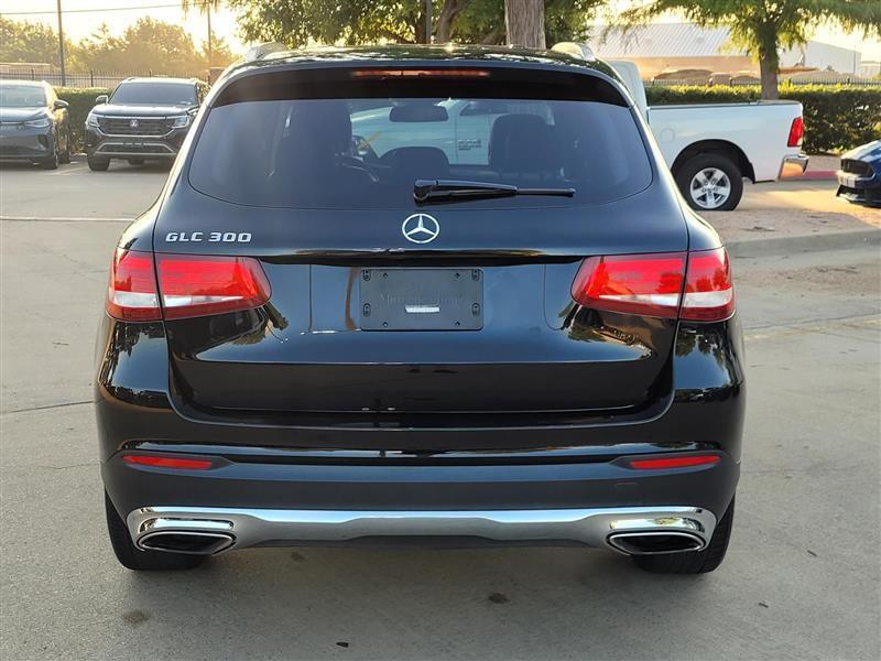 Mercedes-Benz GLC-Class GLC300 2016