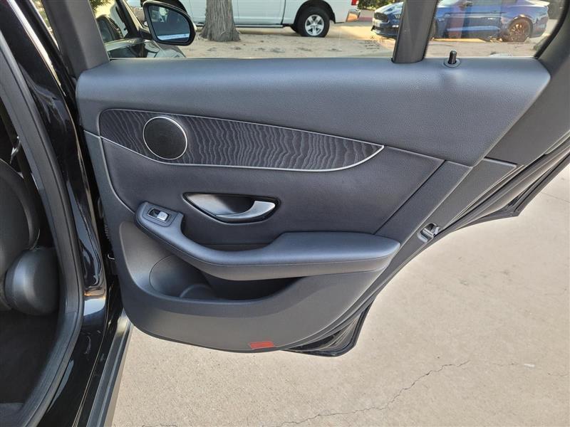 Mercedes-Benz GLC-Class GLC300 2016