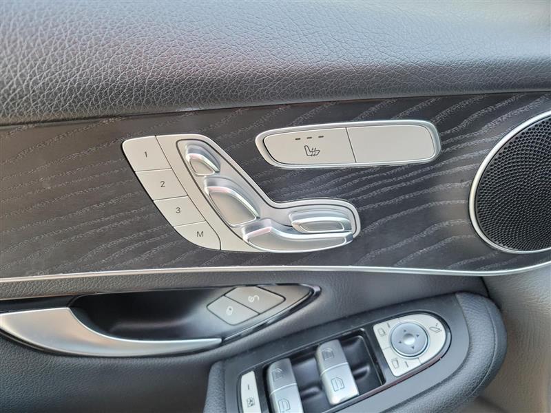 Mercedes-Benz GLC-Class GLC300 2016