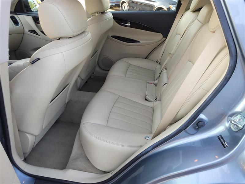 Infiniti QX50 Base AWD 2017