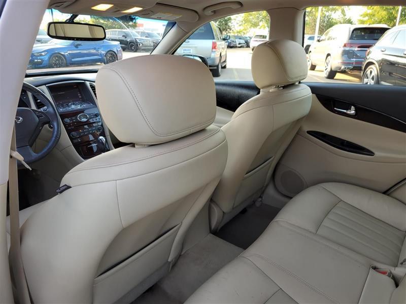 Infiniti QX50 Base AWD 2017