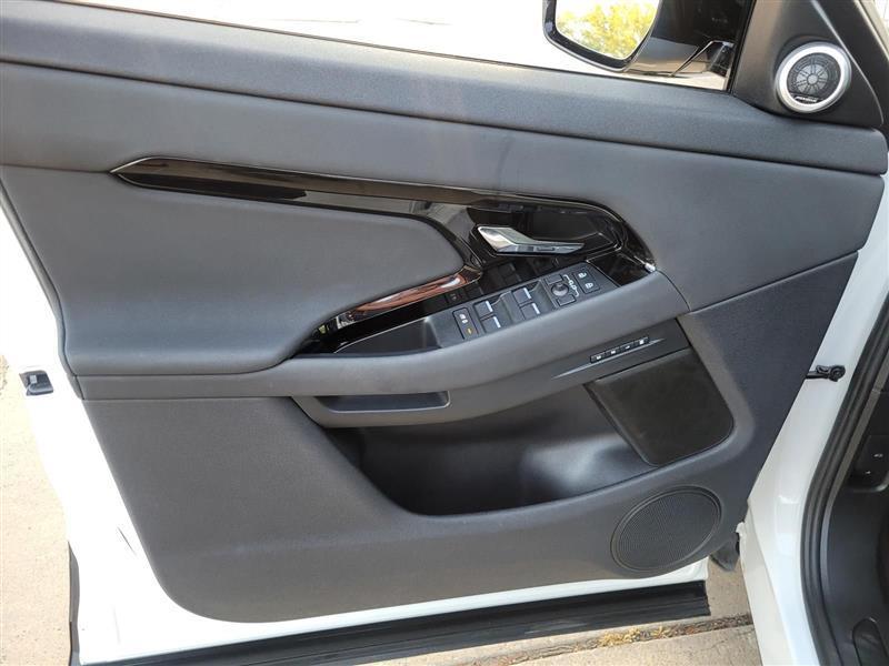 Land Rover Range Rover Evoque S 2024
