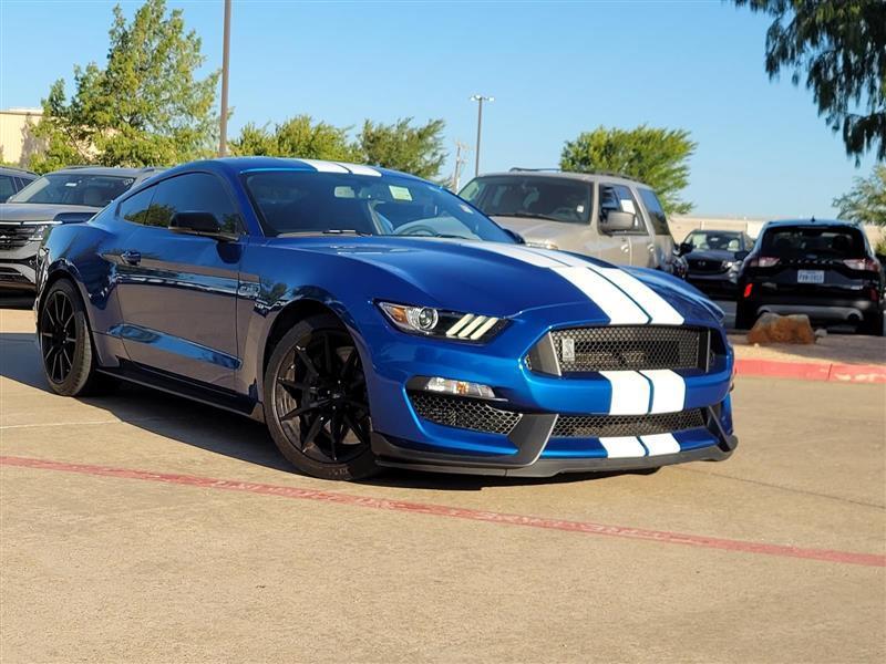 2017 Ford Shelby GT350 Base