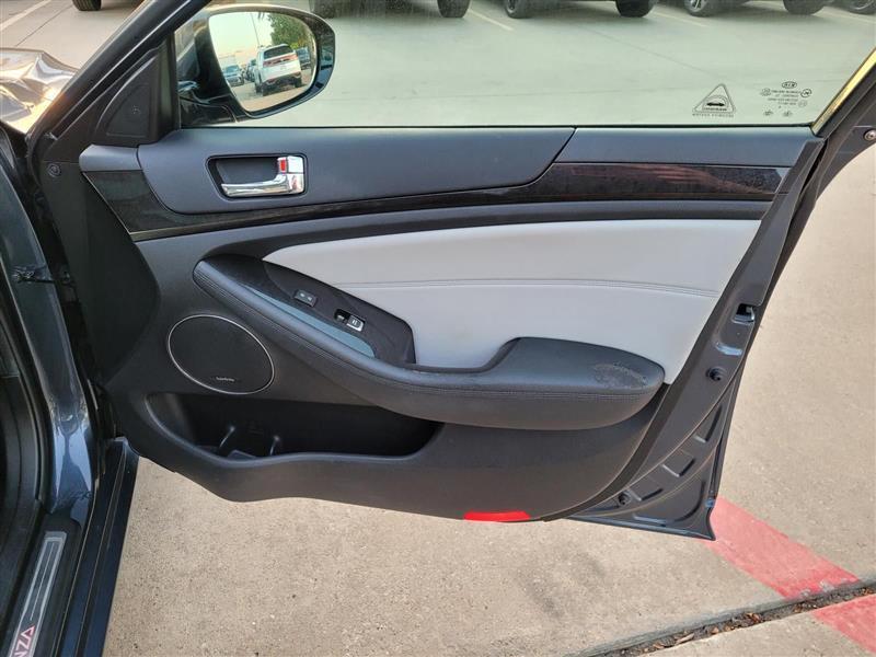 Kia Cadenza Limited 2014