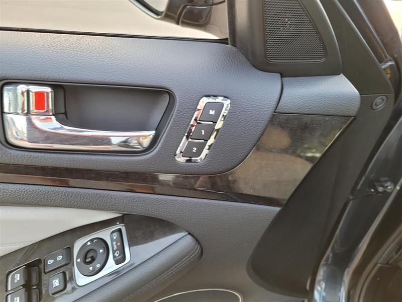 Kia Cadenza Limited 2014