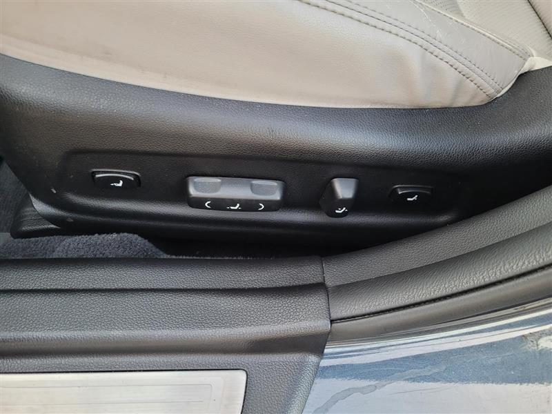 Kia Cadenza Limited 2014