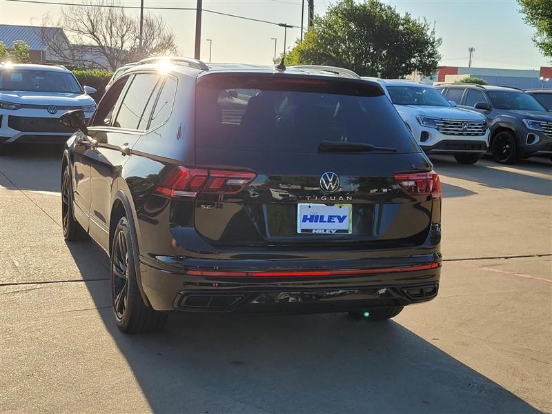 Volkswagen Tiguan SE R-Line Black 2024