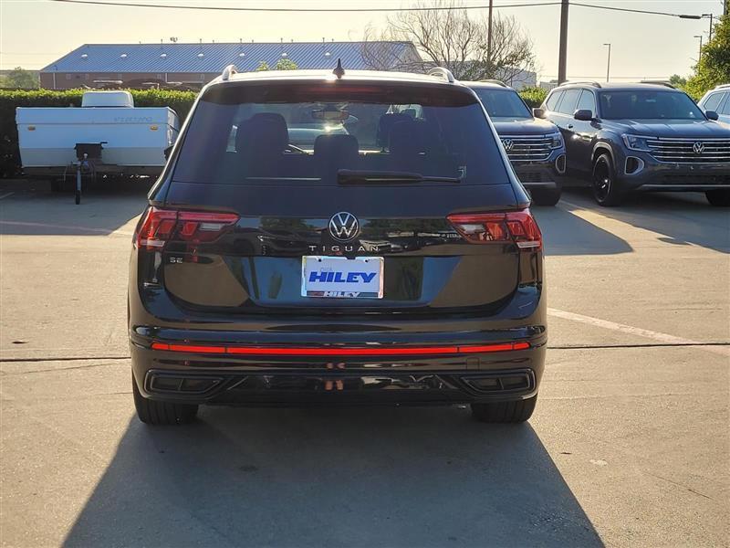 Volkswagen Tiguan SE R-Line Black 2024