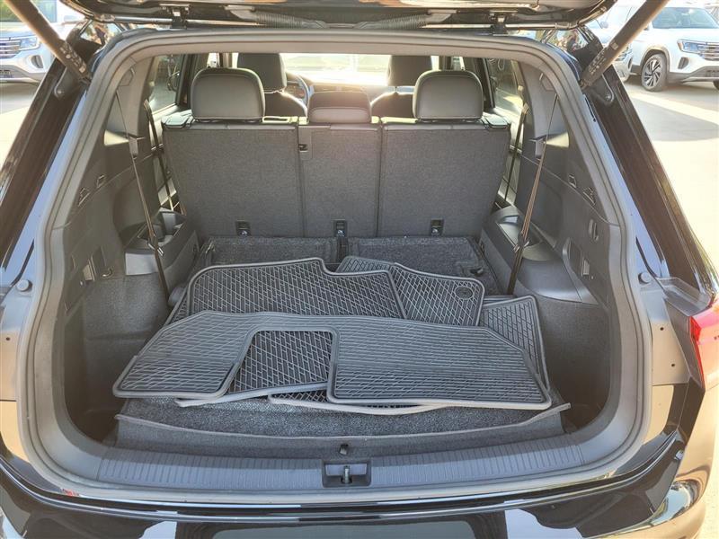 Volkswagen Tiguan SE R-Line Black 2024