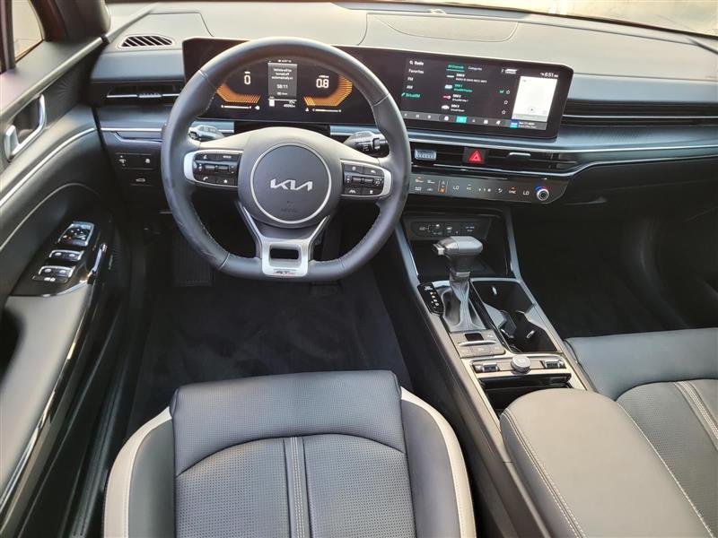 Kia K5 GT-Line 2025