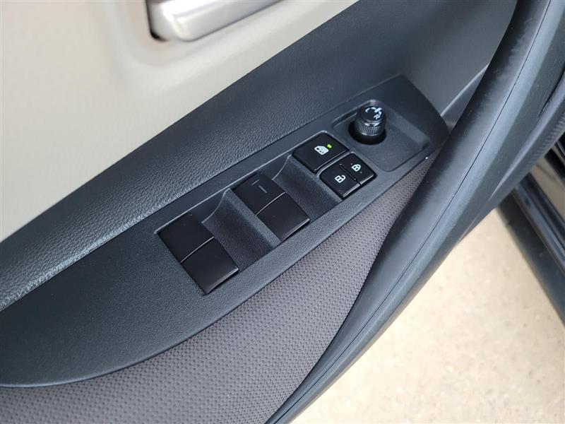 Toyota Corolla LE 2020