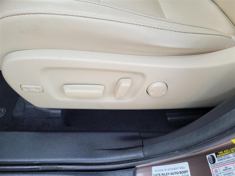 Toyota Highlander XLE FWD V6 2017