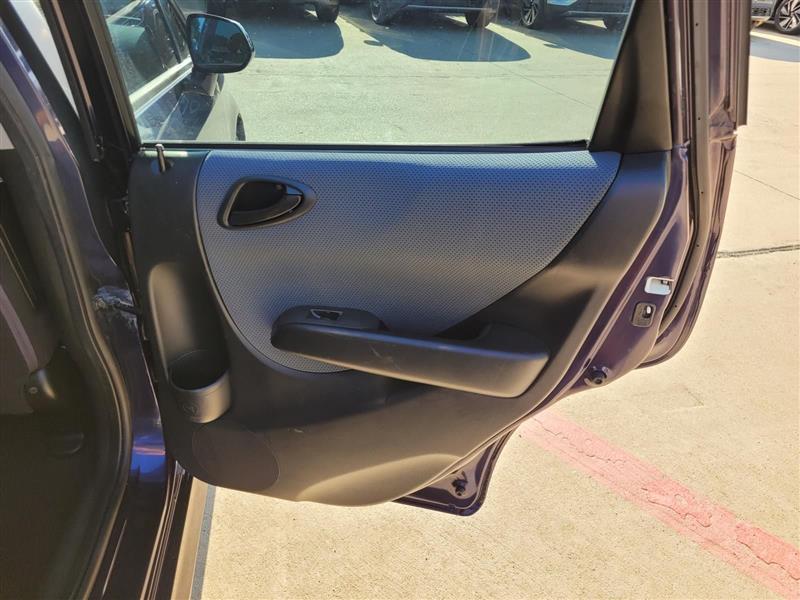 Honda Fit Sport 5-Speed MT 2008