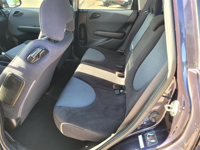 Honda Fit Sport 5-Speed MT 2008