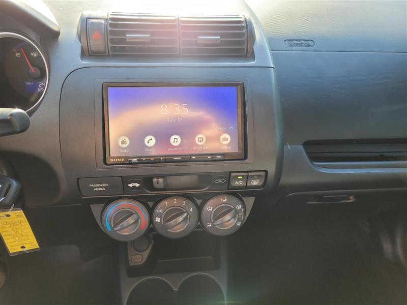 Honda Fit Sport 5-Speed MT 2008