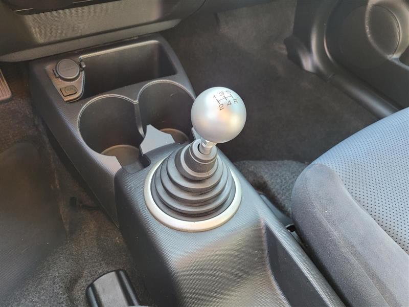 Honda Fit Sport 5-Speed MT 2008