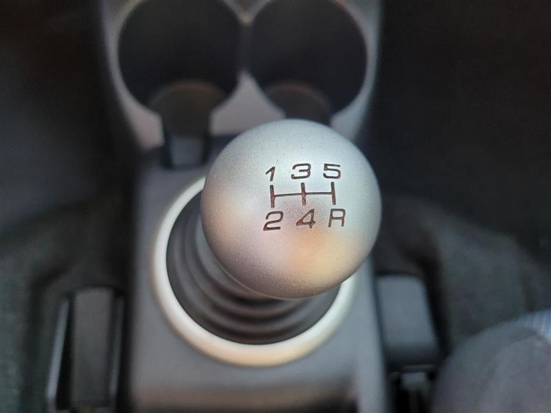 Honda Fit Sport 5-Speed MT 2008