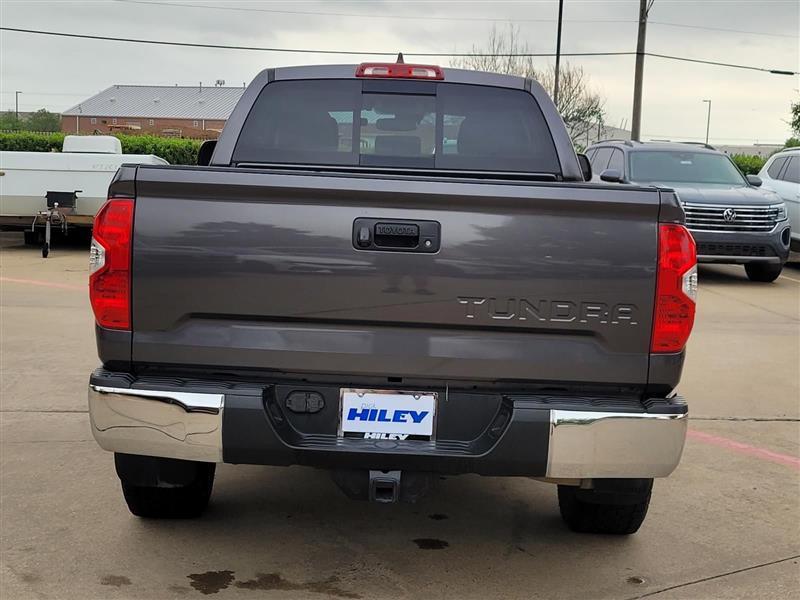 Toyota Tundra SR5 5.7L V8 Double Cab 2WD 2020