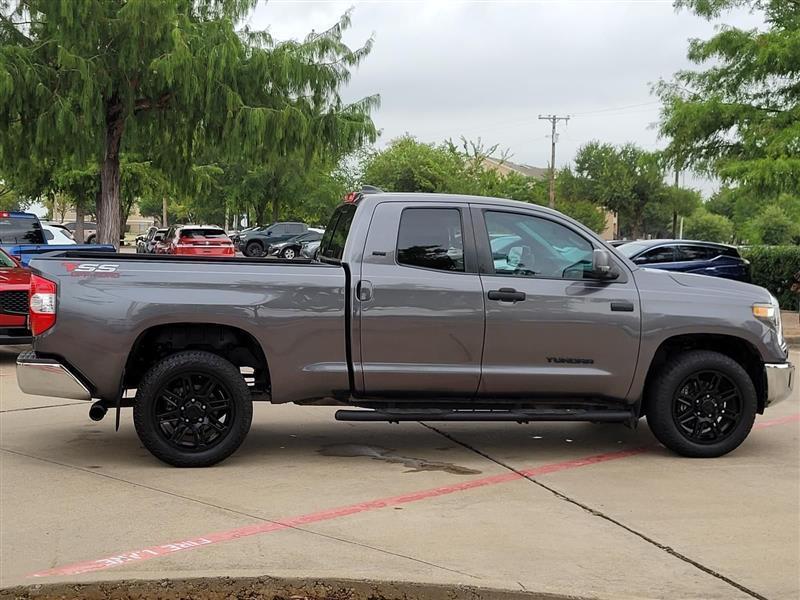 Toyota Tundra SR5 5.7L V8 Double Cab 2WD 2020
